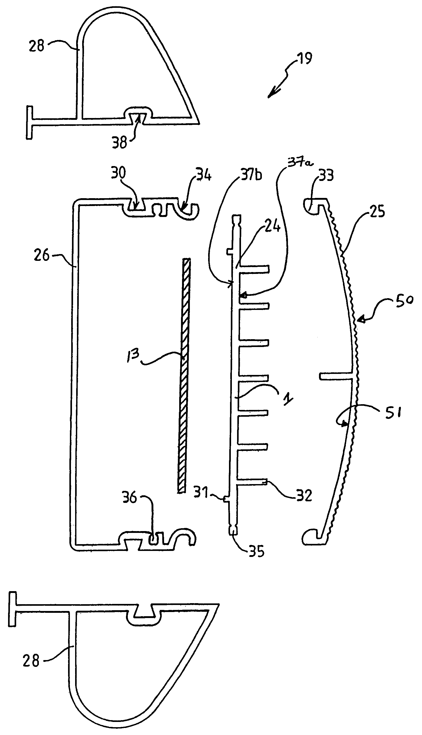 Temperature exchanging element made by extrusion and incorporating an infrared radiation diffuser