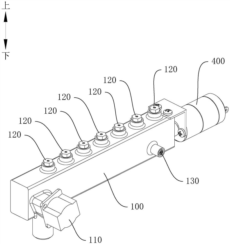 Multi-gear flow dividing device and water heater