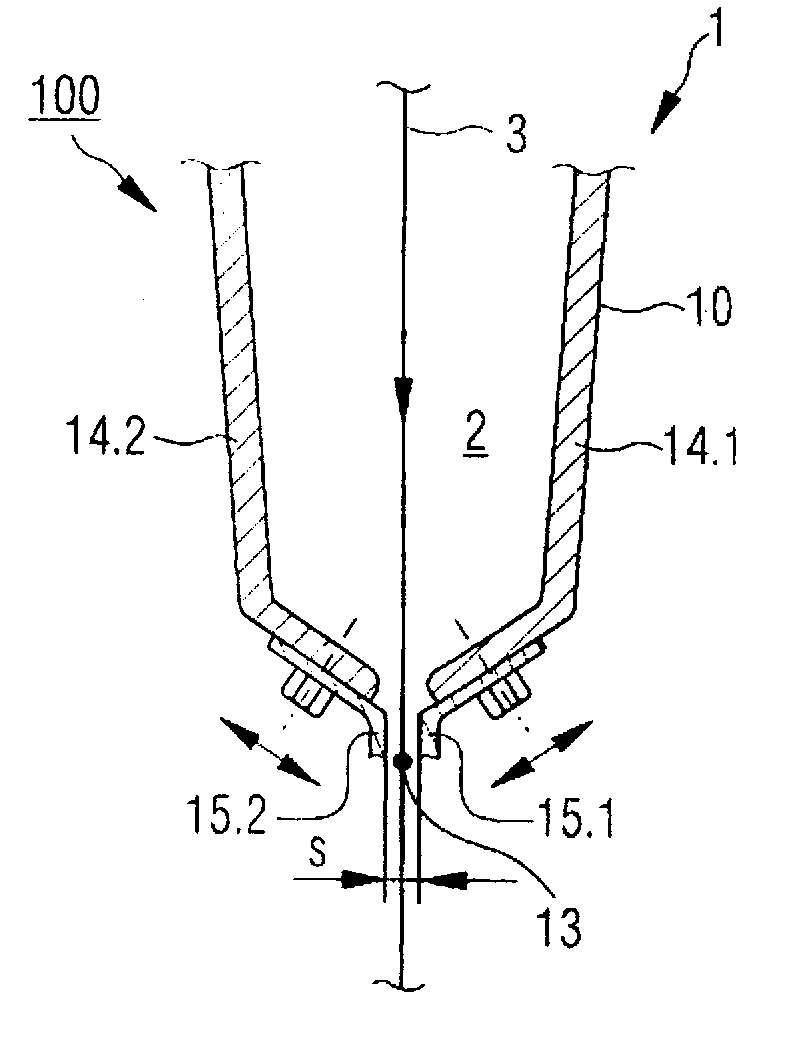 Device and method for applying a medium to a moving fibrous web on both sides