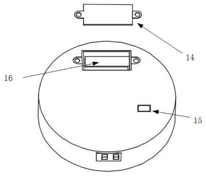 Feeding bottle with rapid cooling, heat storage, heat preservation and temperature display functions