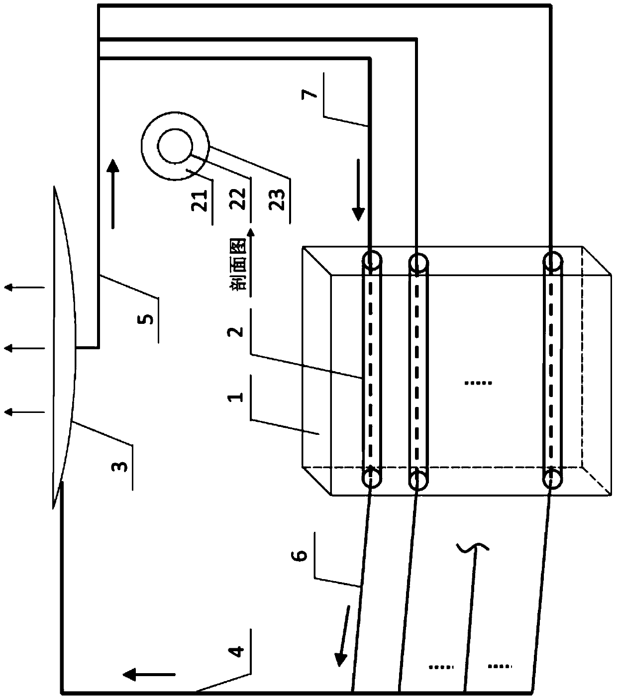 Wall automatic heat storage and heat removal device and method for realizing automatic wall heat insulation by using it