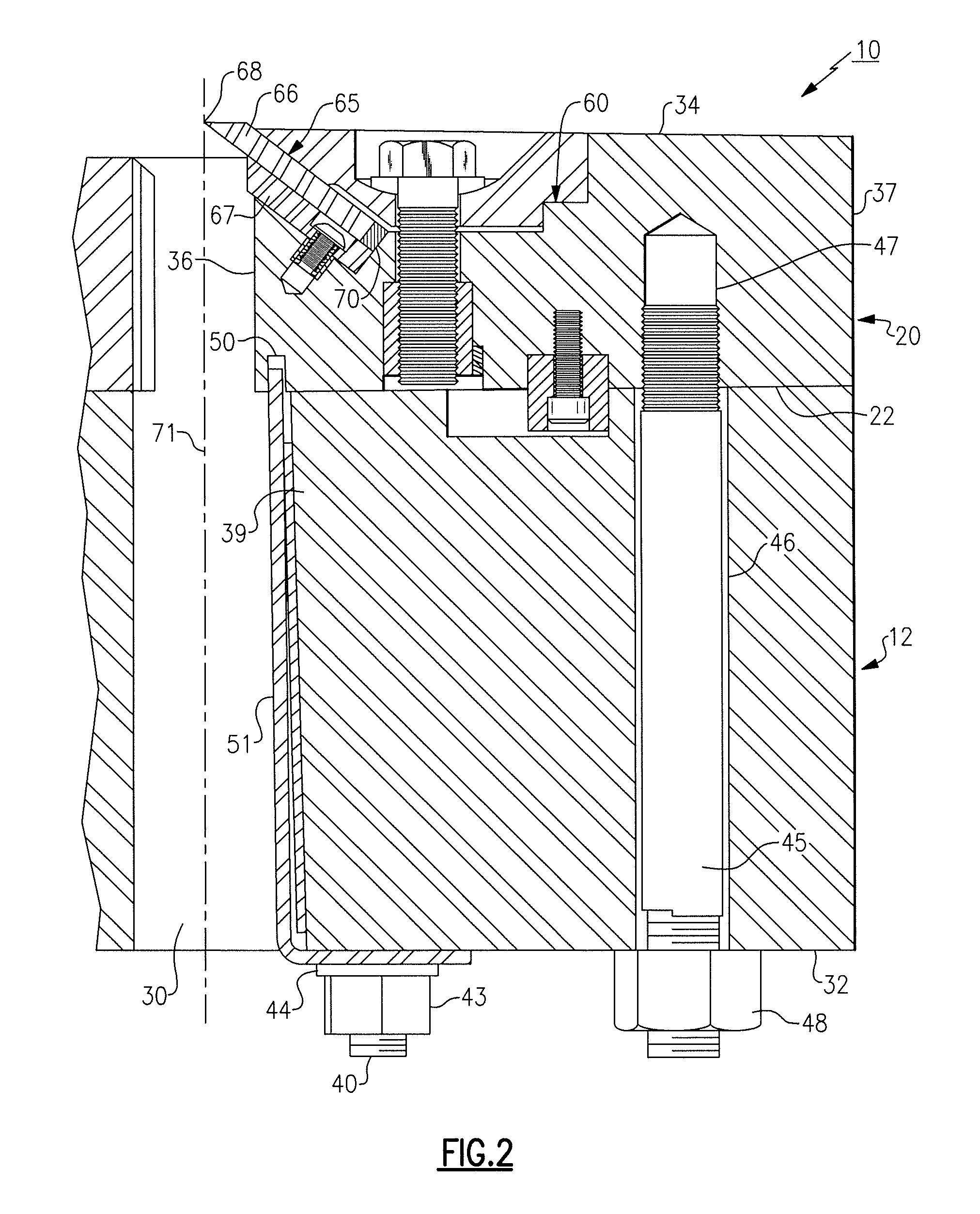 Clamping apparatus for wood chipper