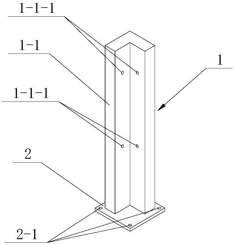 Prefabricated constructional column used at exposed corner of wall and rammed earth wall structure as well as construction method thereof