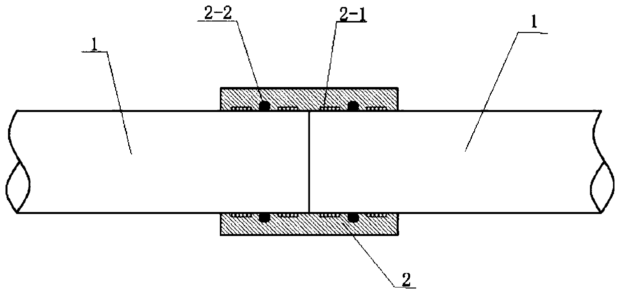 Combined sealing connecting method for plastic pipes