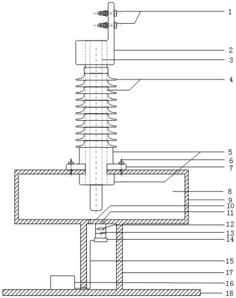 A parallel AC high-voltage line voltage measuring device and method