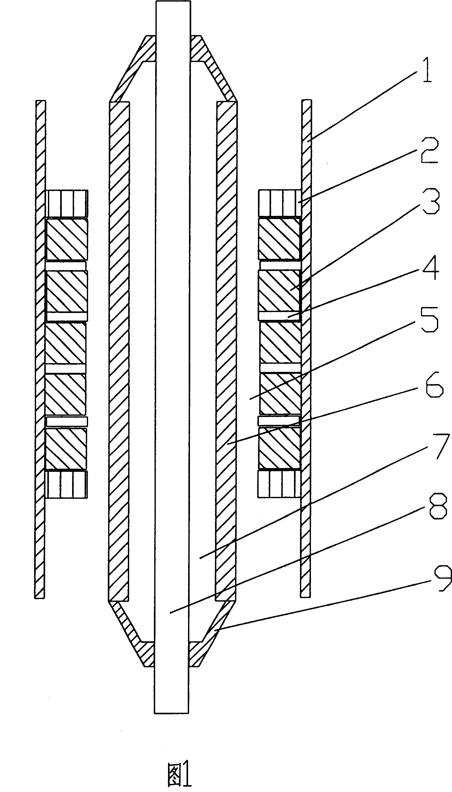 Magneto-thermo wax-proofing apparatus for oil exploitation