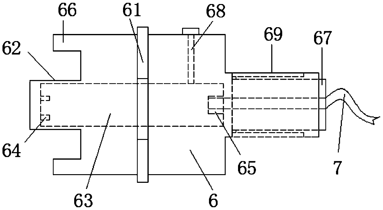 An underwater pluggable insulating connection seat, joint and realization method