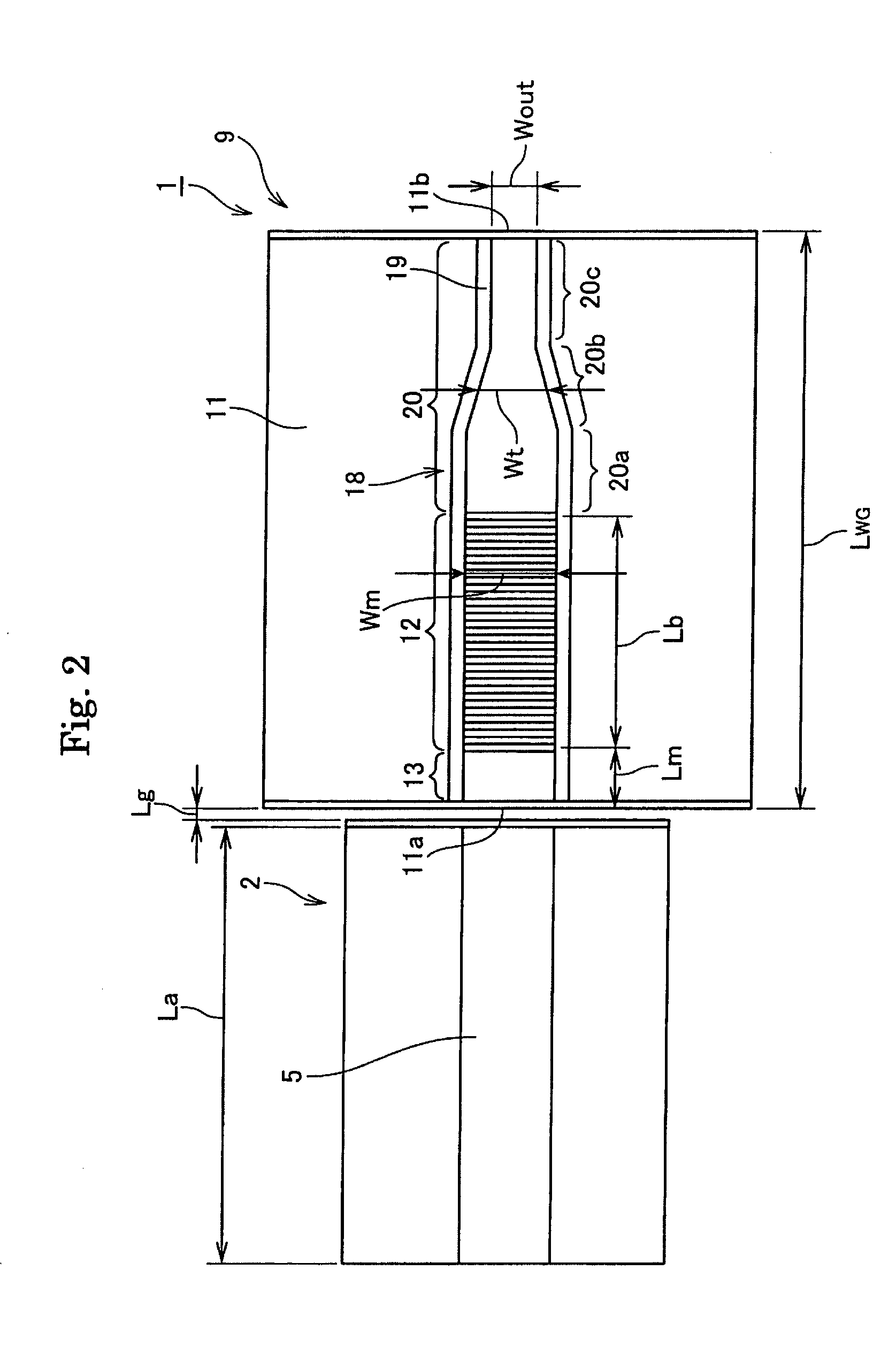 External resonator type light emitting device