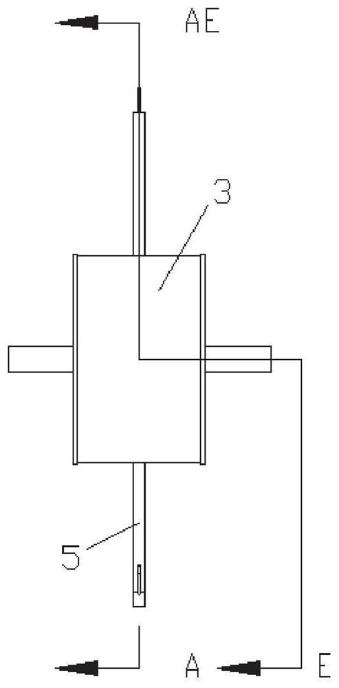 A conveying device, production line and method capable of automatic decoupling and reset