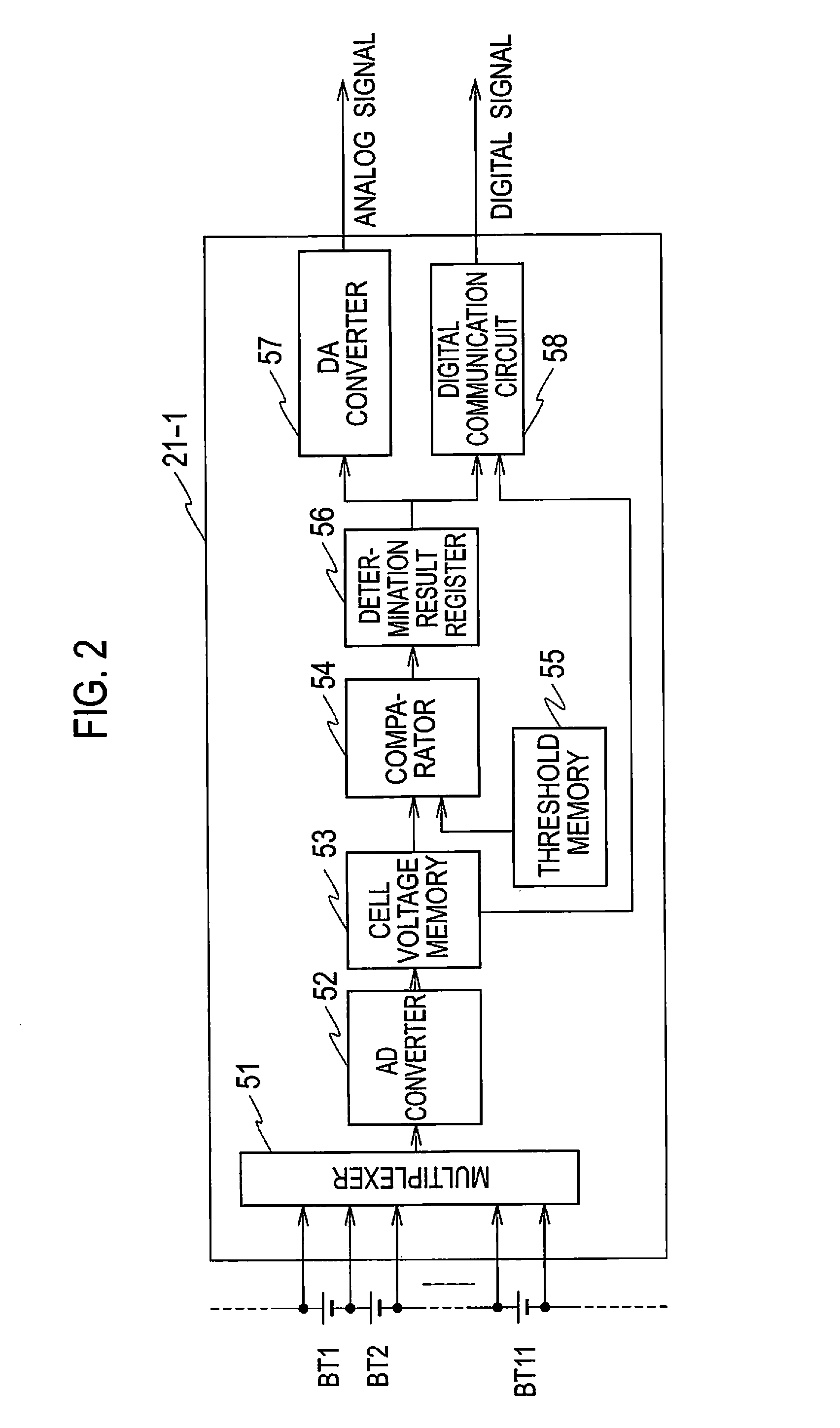 Voltage monitoring apparatus for plural battery