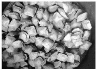 A composite alloy that can replace vanadium-iron alloy and its production process and application
