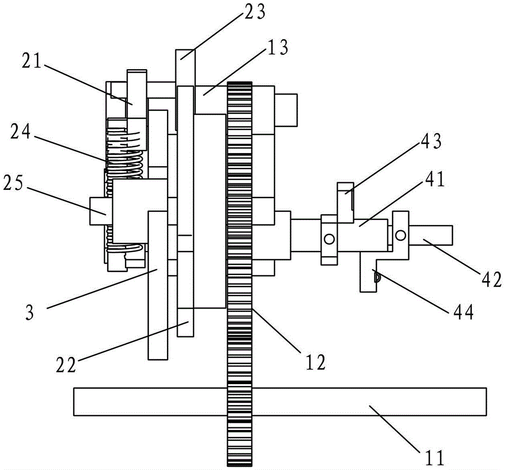 Yarn lifting mechanism for waste yarn collection