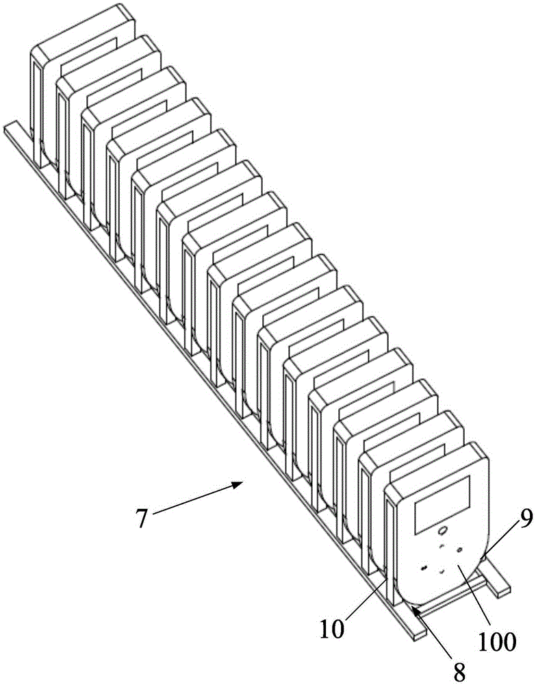 Charging device and charging device of portable router