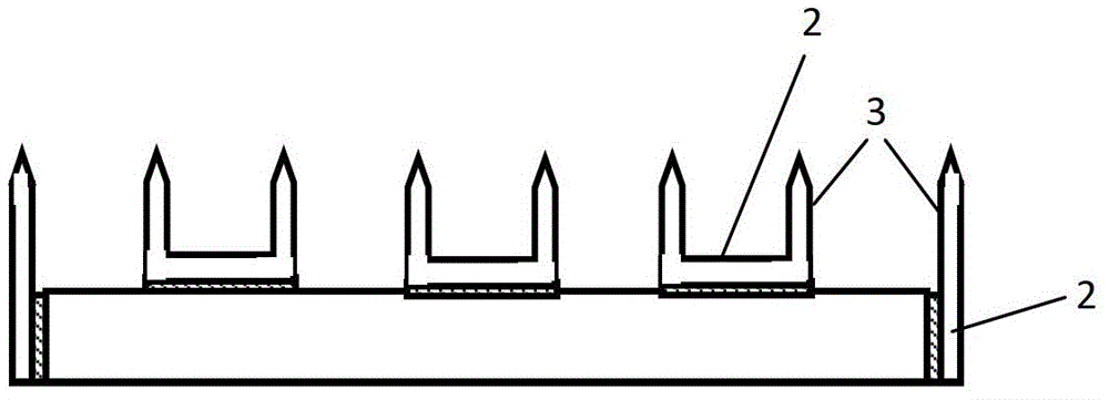 Metal microneedle array, transdermal drug delivery patch, microneedle roller and microneedle electrode array