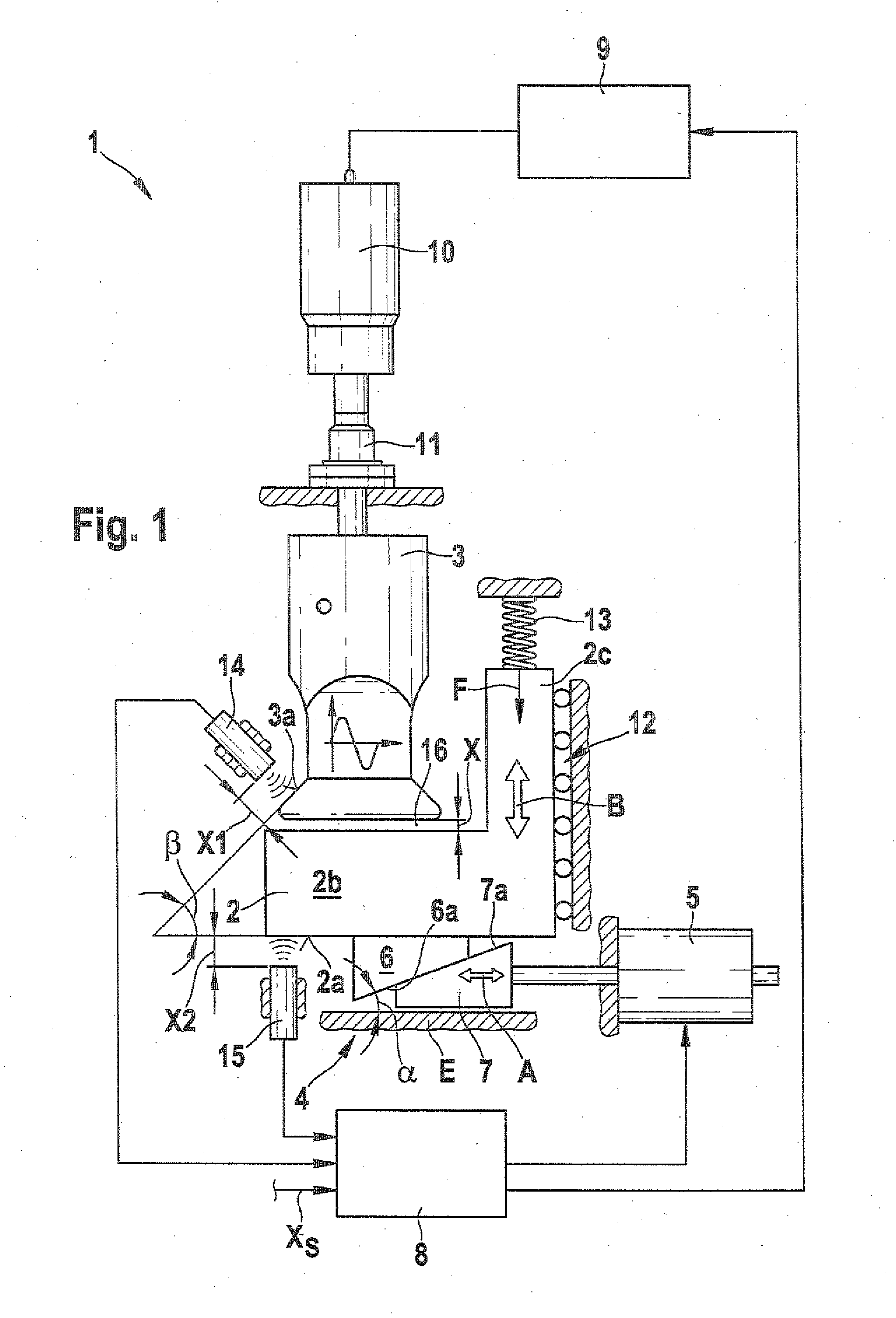 Ultrasonic welding device, and packaging machine with an  ultrasonic welding device