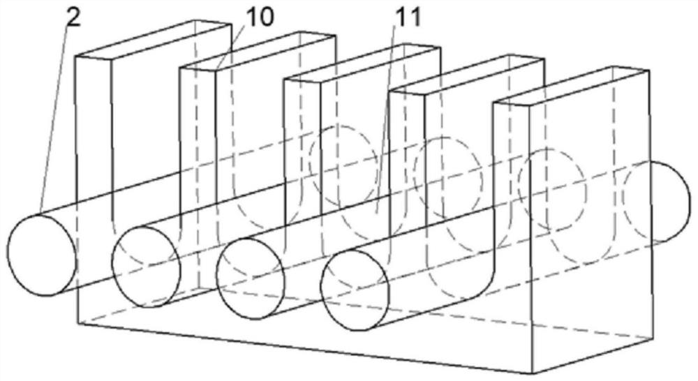 Device for adjusting wire net distance in wire saw machining process and machining method