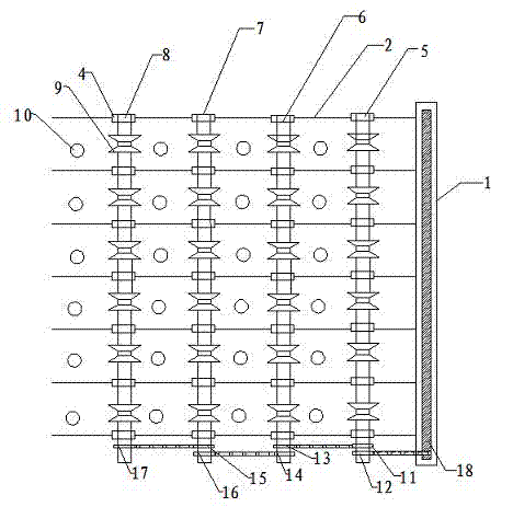 Rear feed creel device of roving machine for short fibers