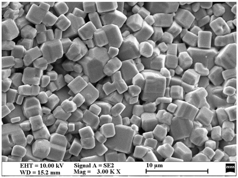 Method for promoting cold sintering of potassium-sodium niobate-based leadless piezoelectric ceramics