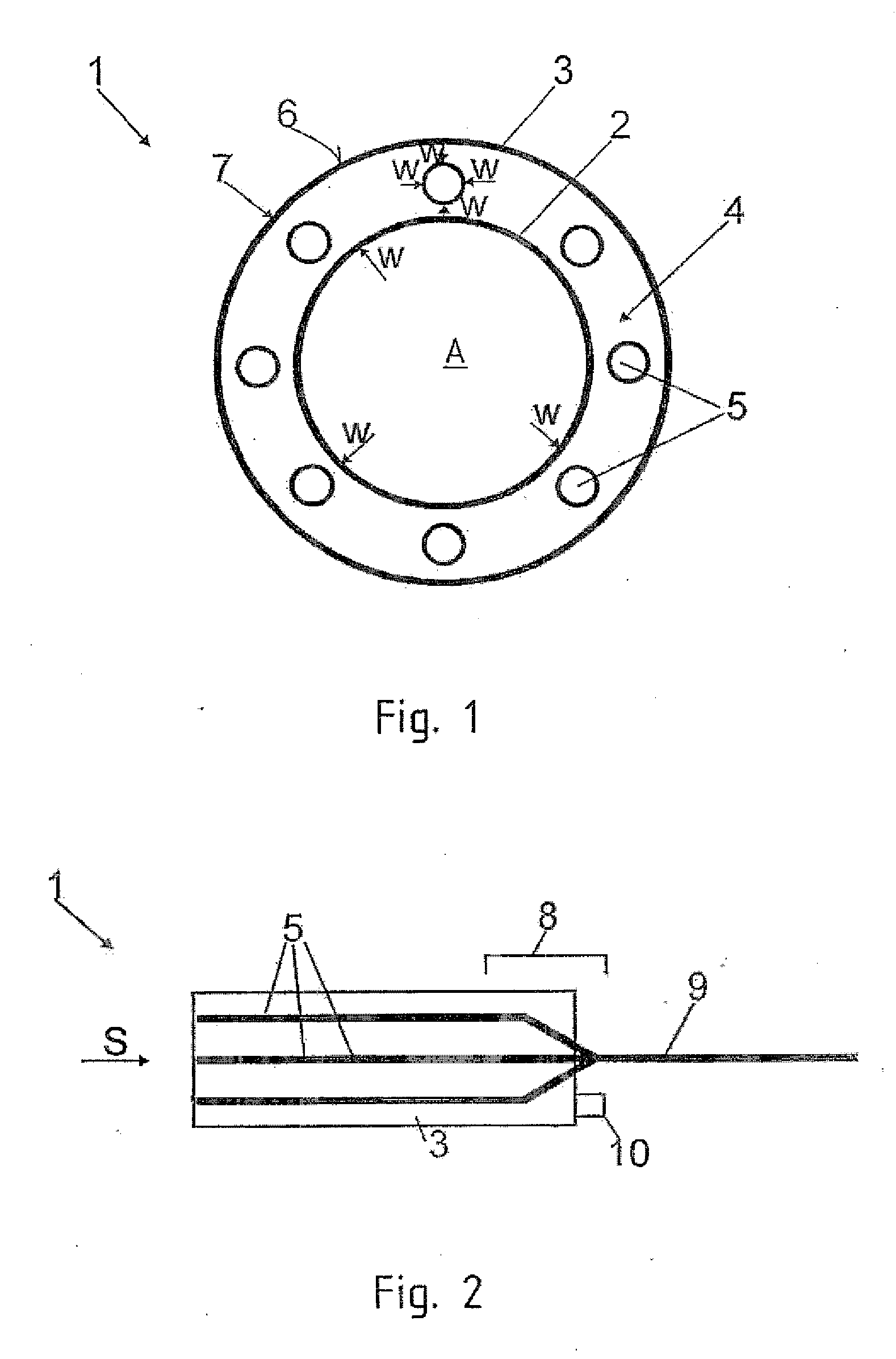 Exhaust system with heat accumulator