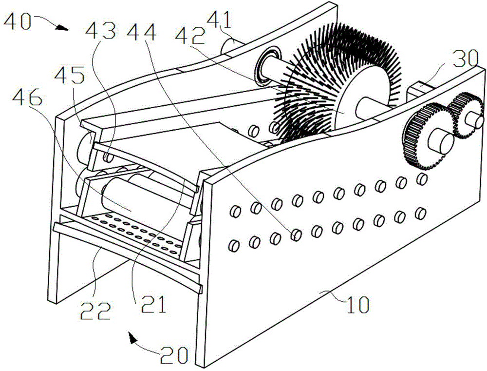Oblique shoemaking cloth treatment apparatus