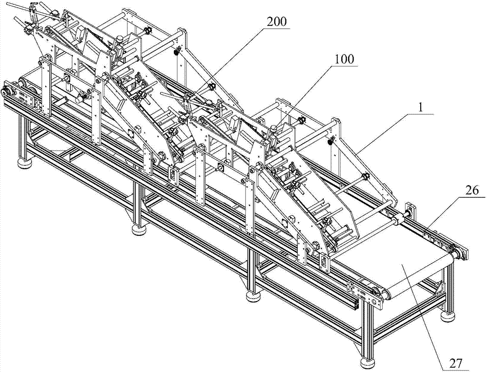 Paper bag head card machine and paper bag head card conveying device thereof