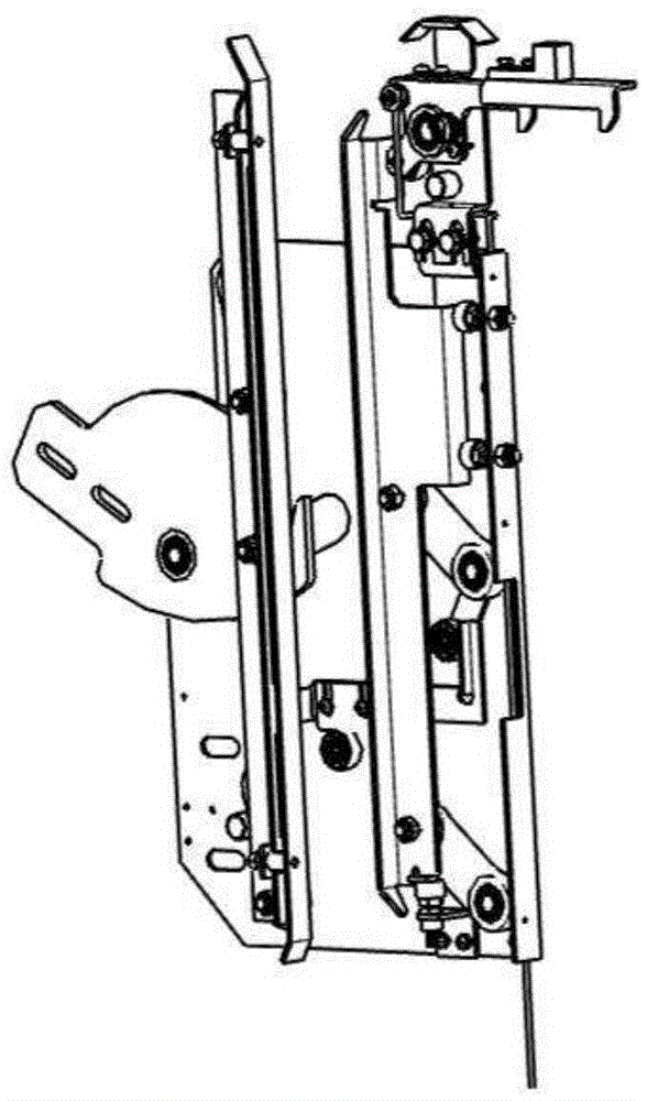 Asynchronous door knife with car door lock, elevator door machine and car door system