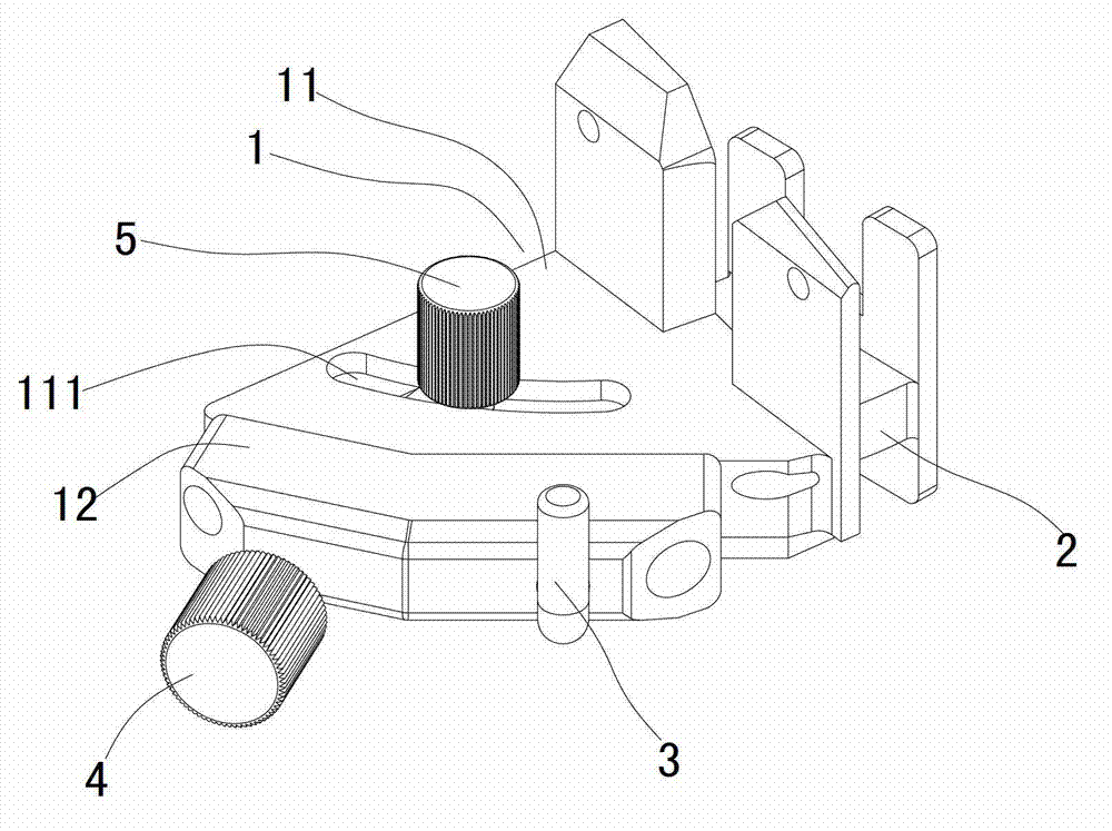 Angle adjusting device for display screen