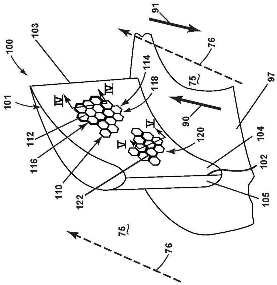 Turbine engine with shock wave attenuation