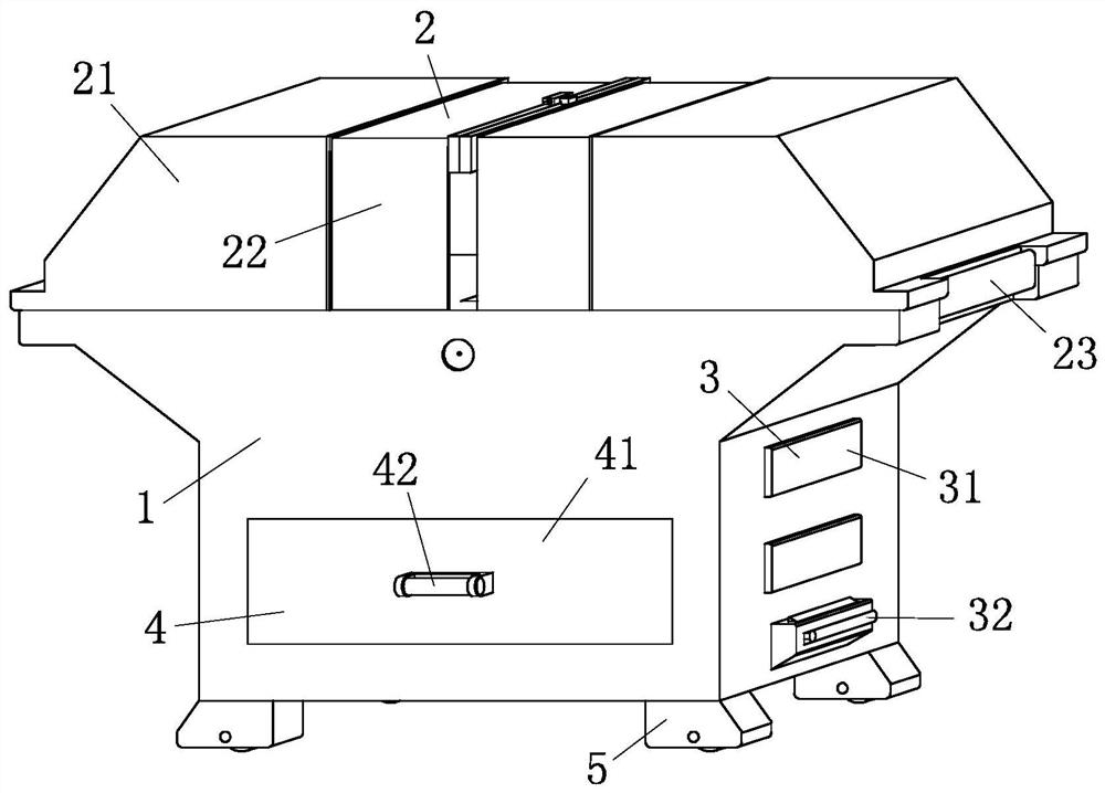 Wood cutting equipment capable of being folded and stored