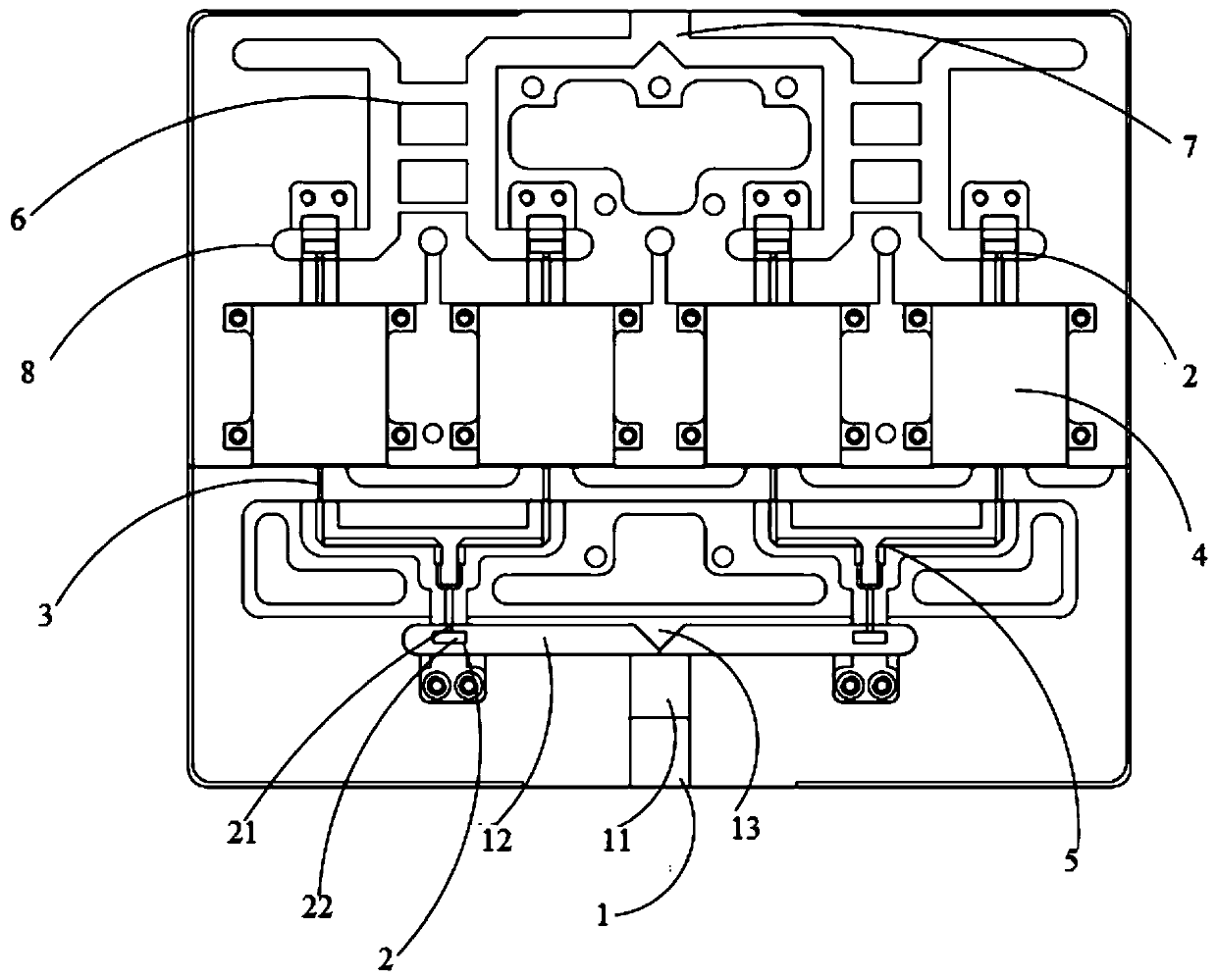 High-isolation power synthesis device