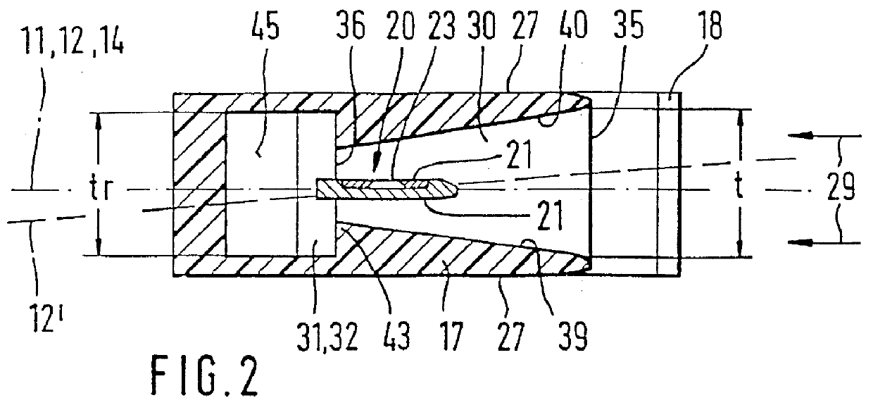 Device for measuring the amount of a flowing medium