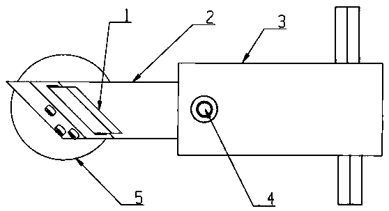 Plate scraping mechanism