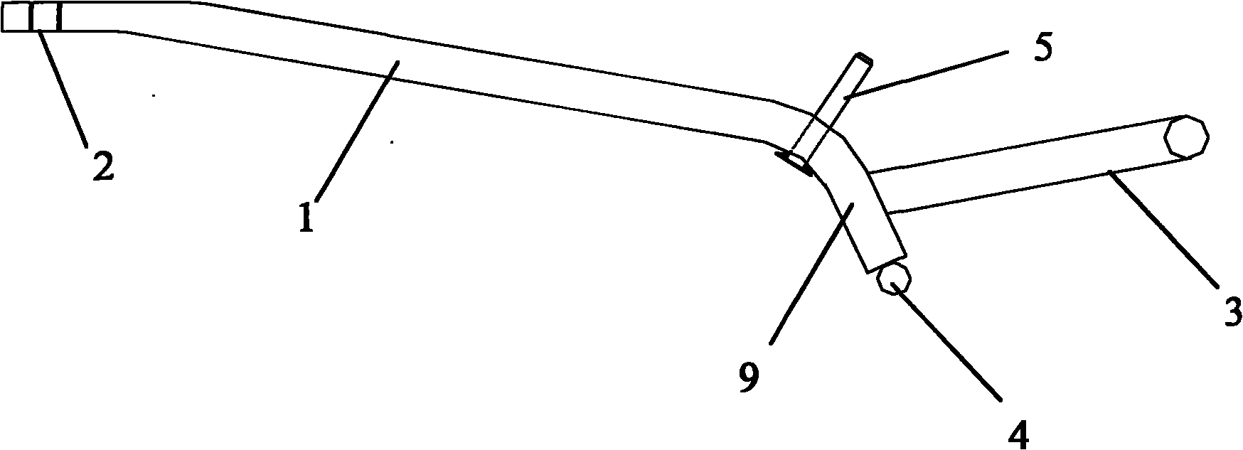 Auxiliary paint spraying device for front cover of sedan