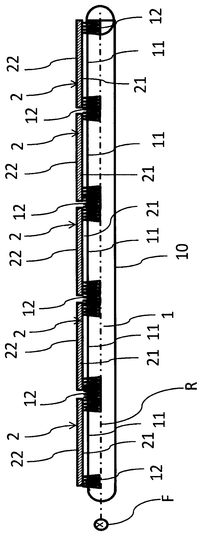 In-line wet bench device and method for the wet-chemical treatment of semiconductor wafers