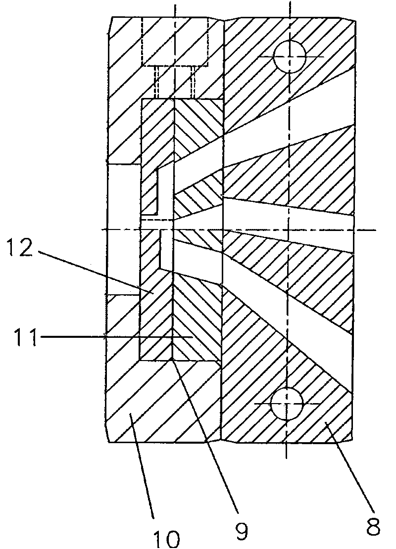 Compound extrusion unit for producing tubeless bicycles and mouth device thereof
