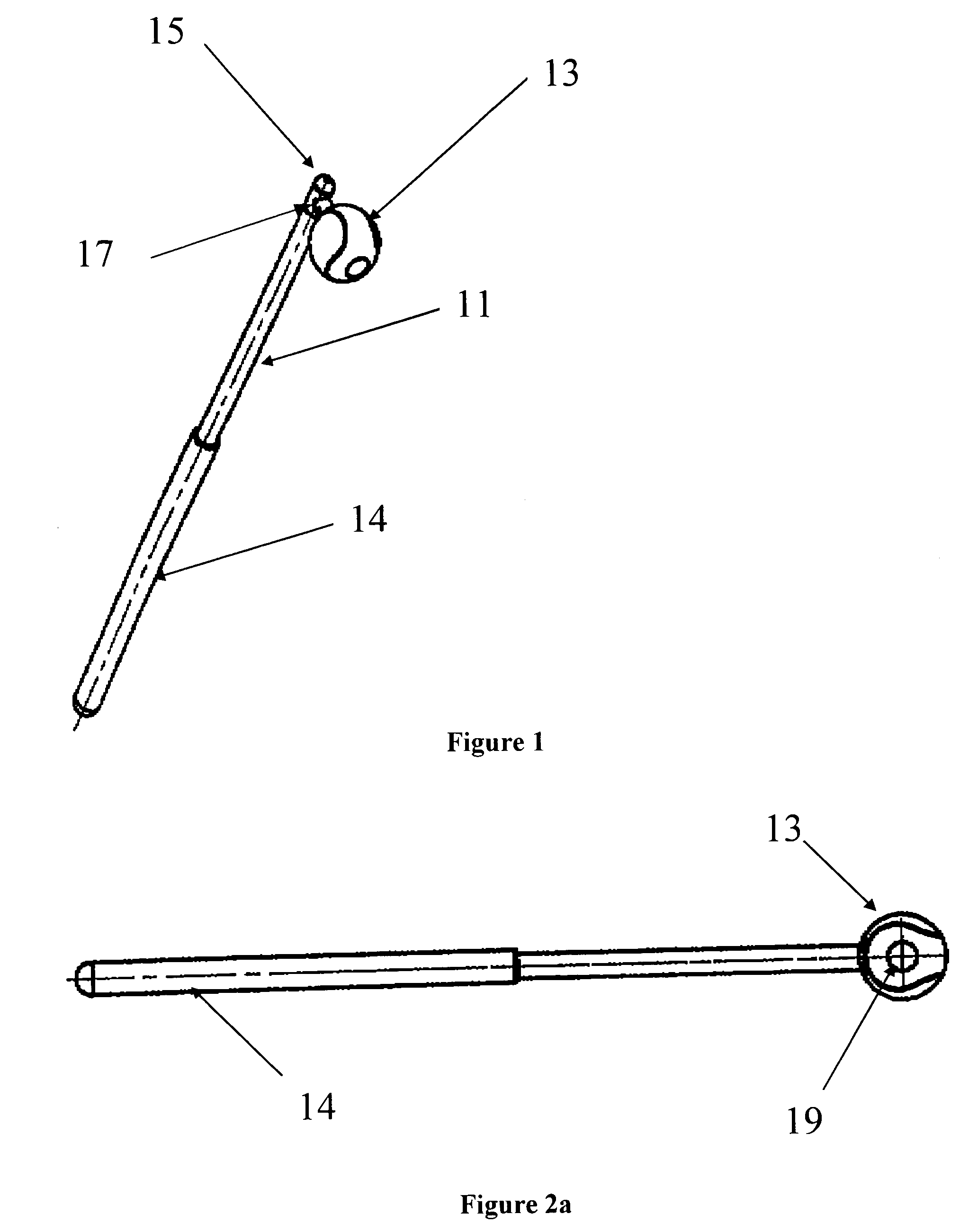 Apparatus and method for training players in sports