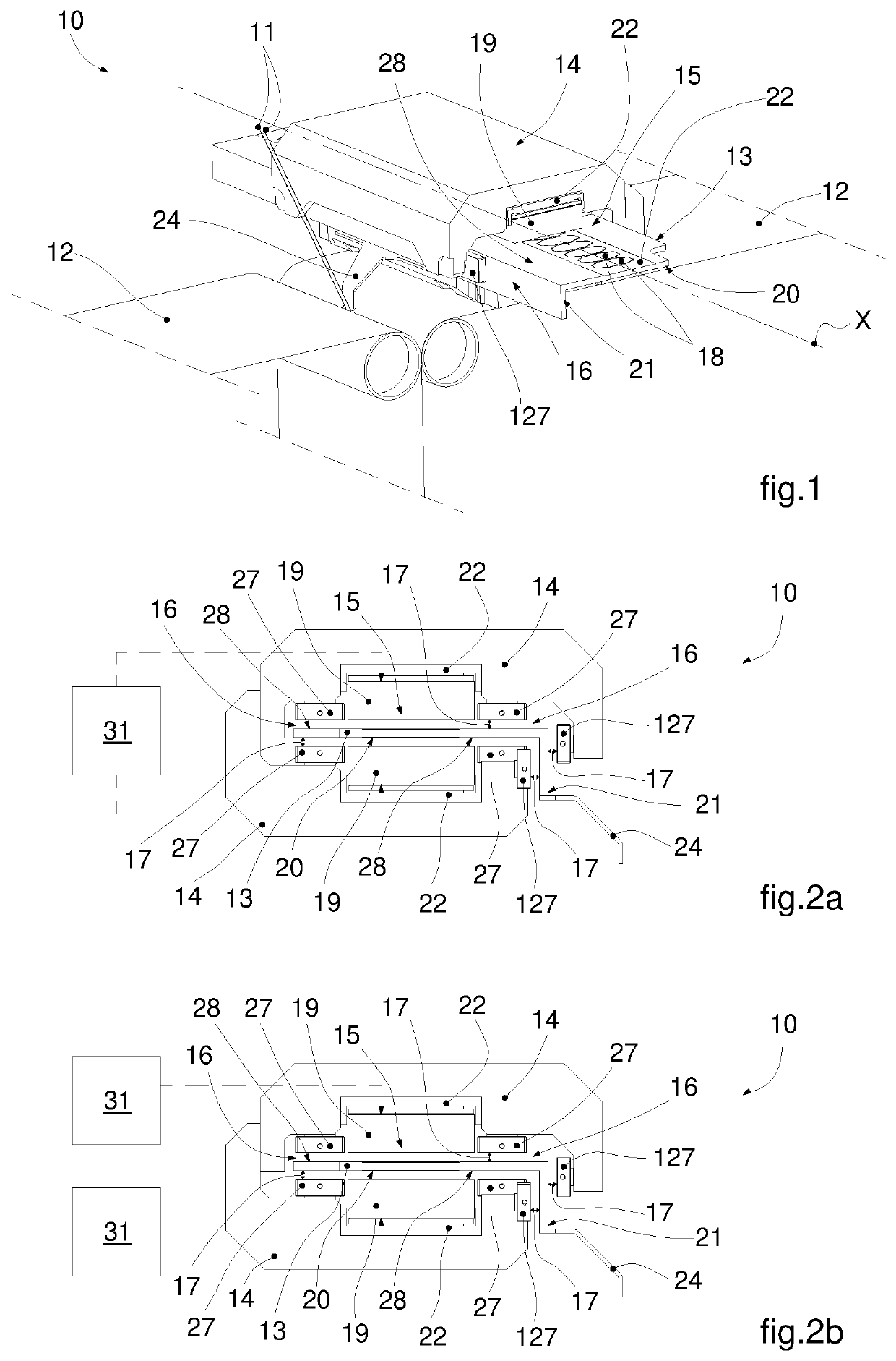 Guiding device of an apparatus for producing sanitary articles for applying a thread, and relative method