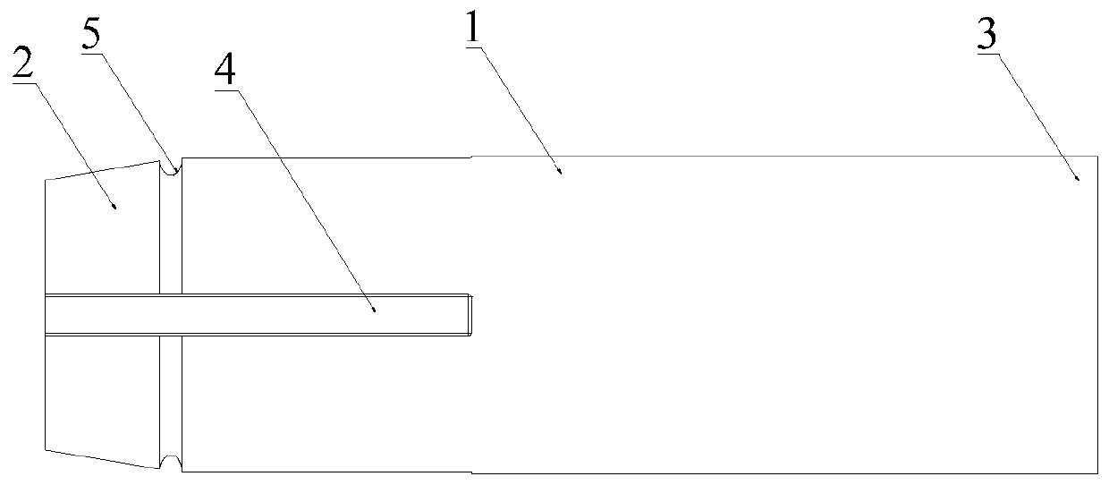 Combustion area ratio adjustable solid rocket engine charging structure and rocket engine