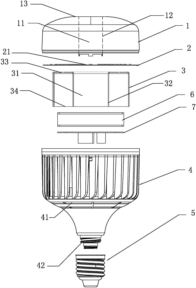 Closed heat dissipating piece