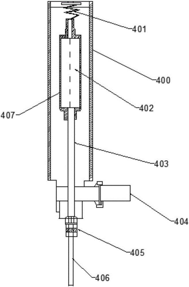 Specific heat radiating device used in ophthalmologic surgery and surgery device having same