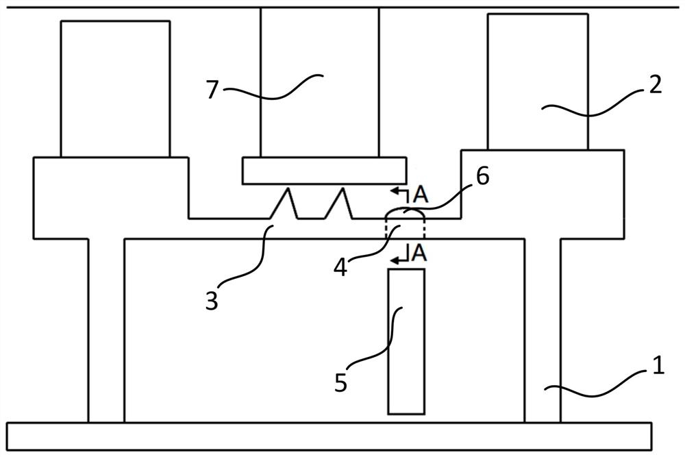 Compressor bleed structure and aero-engine