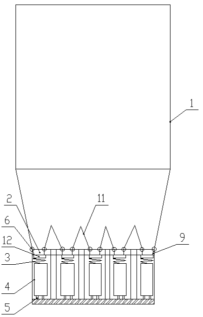 Intelligent coal bunker improving coal discharge efficiency