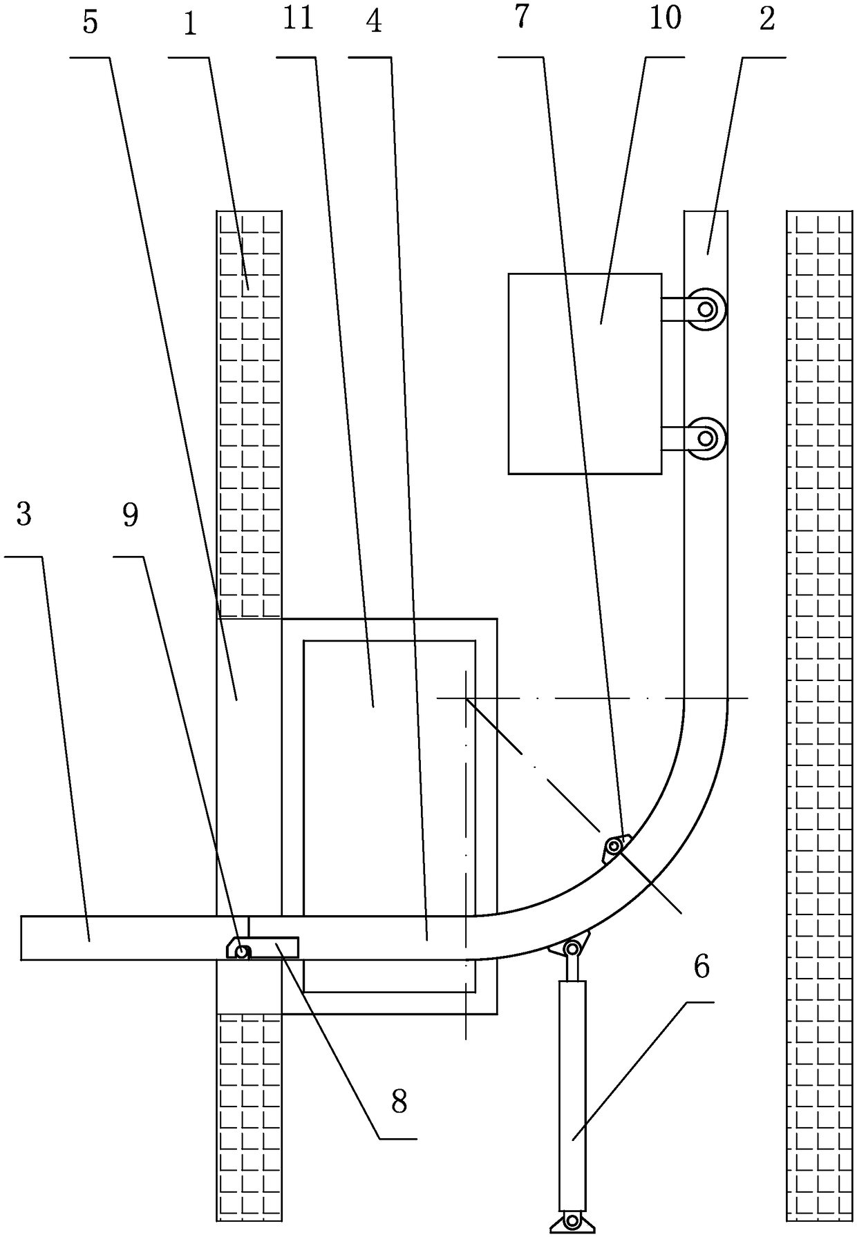 Inner rail bender under vertical shaft of logistics track