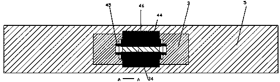 Cell phone plug device capable of being locked automatically