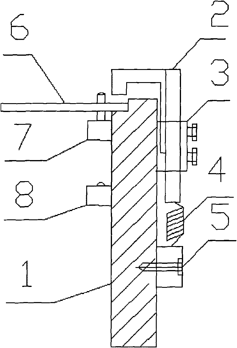Clamping device of optical detector