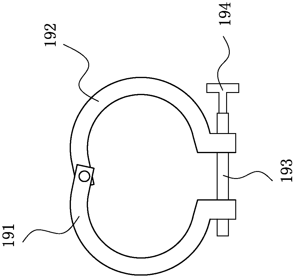 Mechanical rope throwing device