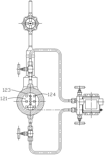 Natural gas flow measuring device for water-containing natural gas transmission pipeline