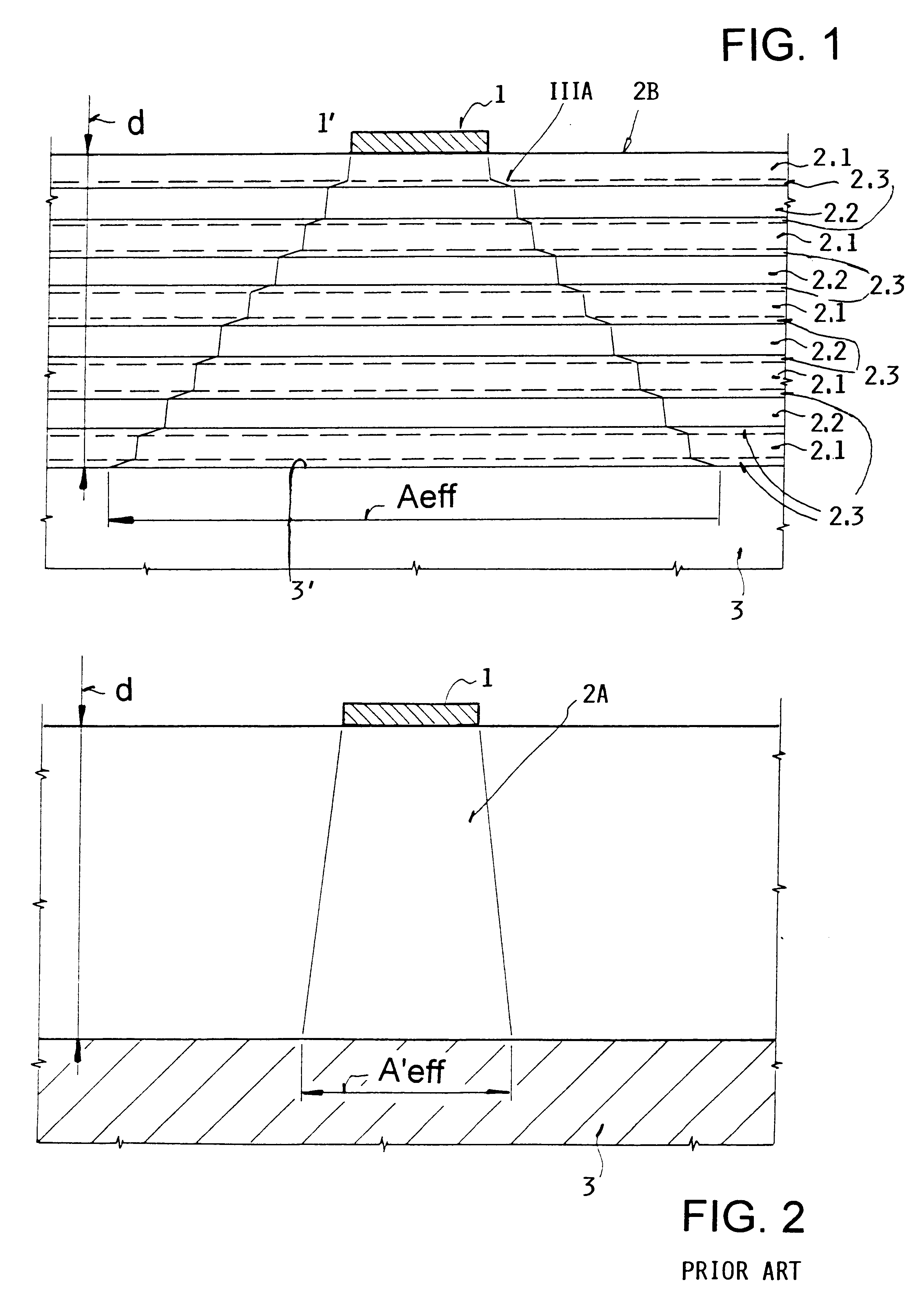 Layered semiconductor structure for lateral current spreading, and light emitting diode including such a current spreading structure