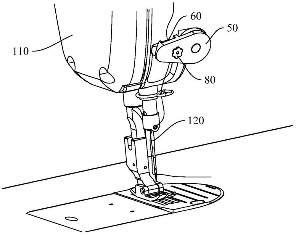 An electronic thread clamp and sewing machine