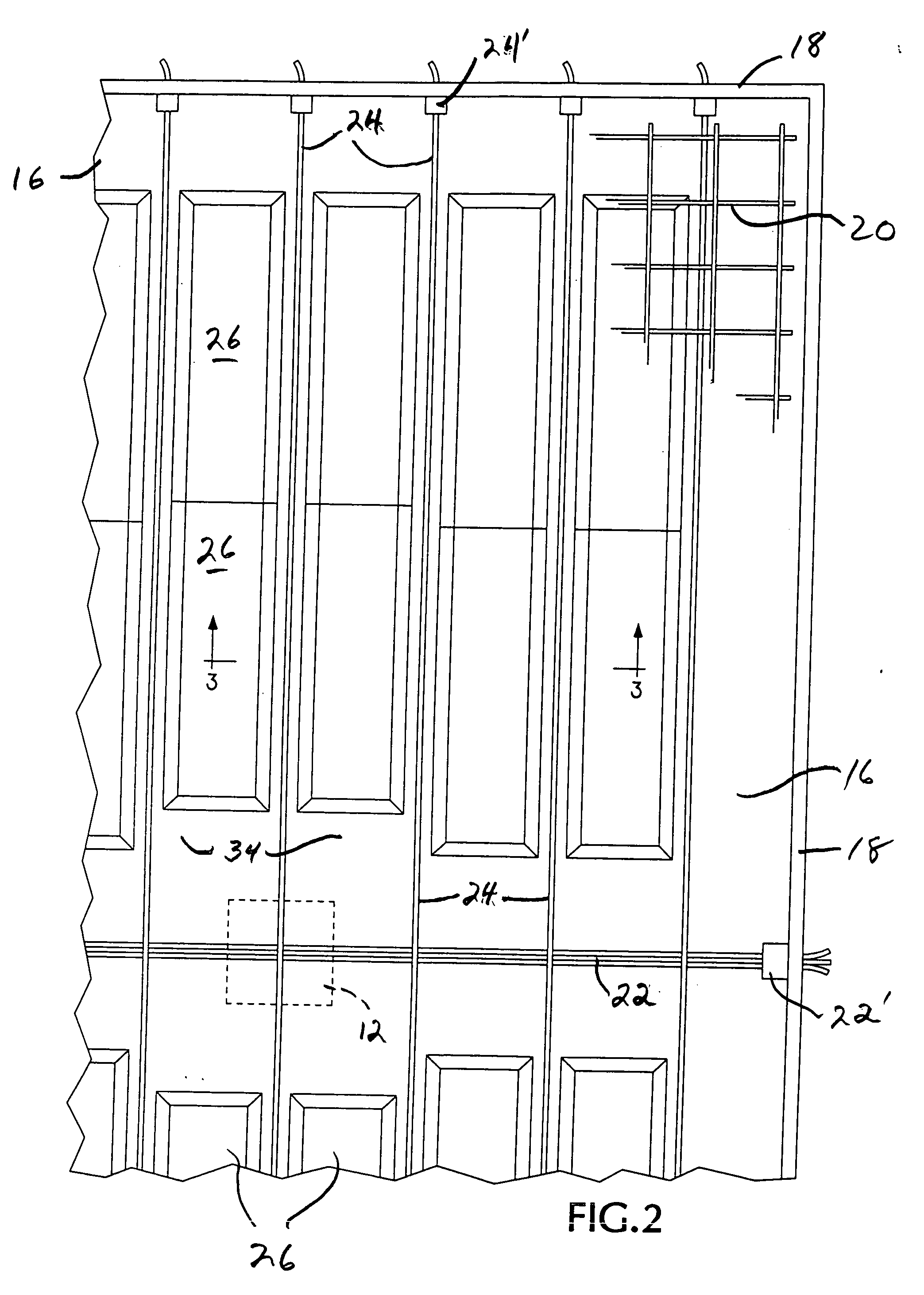 Tendon-identifying, post tensioned concrete flat plate slab and method and apparatus for constructing same